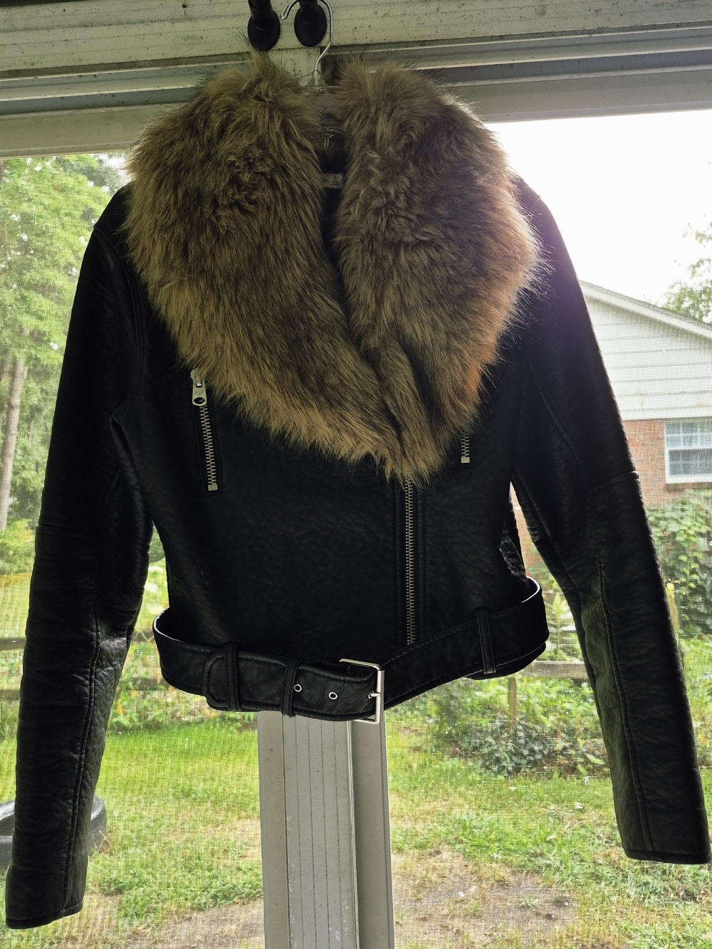 Ambercrombie & Fitch Black Leather Moto Jacket with Removable Faux Fur Collar-S